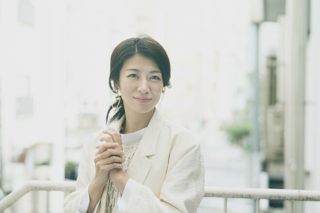 瀧内公美　撮影／冨田望　ヘアメイク／くどう あき　スタイリスト／佐々木 悠介（3/8）