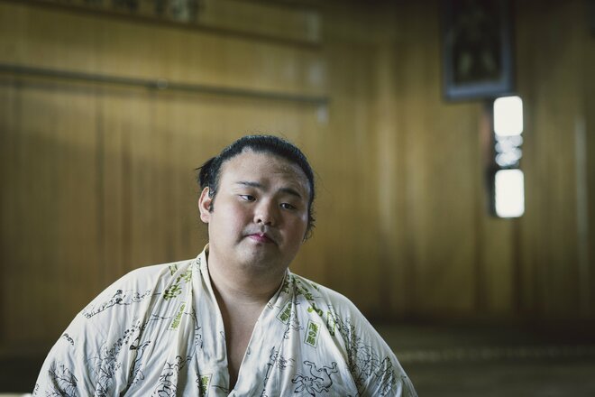 湊川親方　撮影／有坂政晴（2/10）