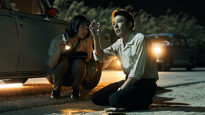 (c)2025 WOWOW「連続ドラマW 1972 渚の螢火」（2/3）