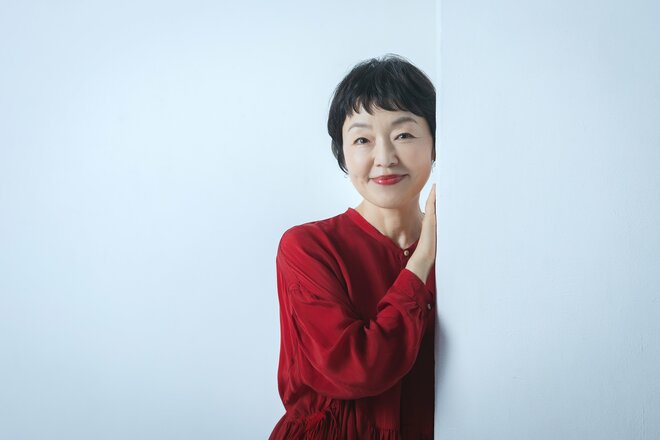 小林聡美　撮影／有坂政晴　ヘアメイク／磯嶋メグミ　スタイリスト／藤谷のりこ（8/10）