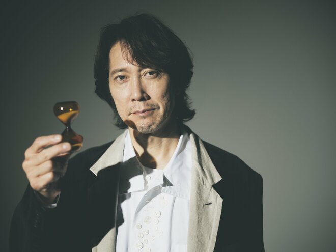 佐々木蔵之介　撮影／冨田望　スタイリング／勝見宜人（Koa Hole inc.）　ヘアメイク／西岡達也（ラインヴァント）（10/10）