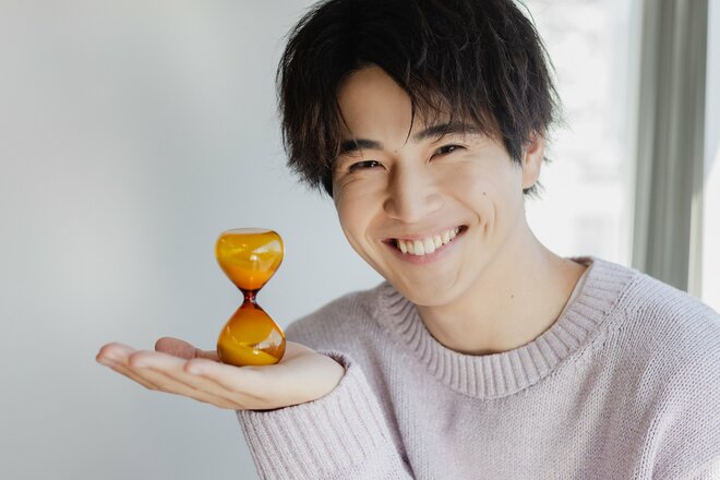 中沢元紀　撮影／有坂政晴　ヘアメイク／速水昭仁　スタイリスト／田中トモコ（9/10）