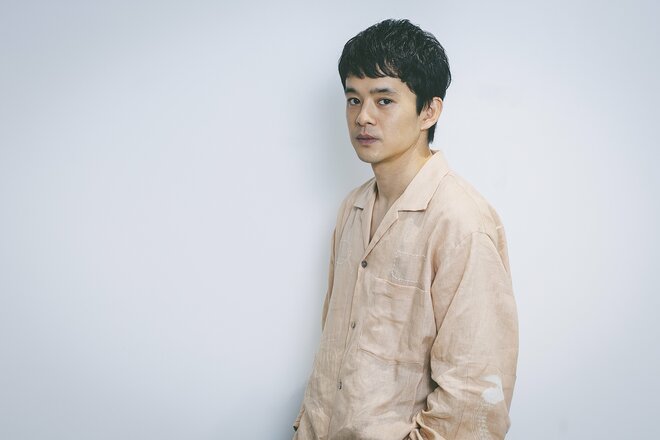 池松壮亮　撮影／有坂政晴（2/8）