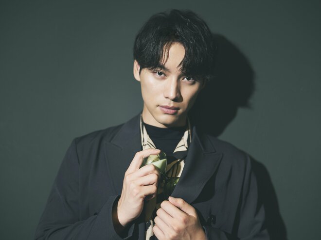 福士蒼汰　撮影／冨田望　ヘアメイク／永野あゆみ　スタイリスト／菊池陽之介（5/5）