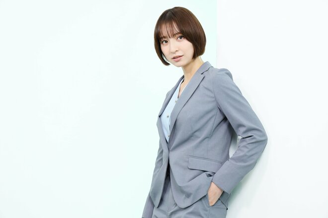 篠田麻里子　撮影／河村正和（7/10）