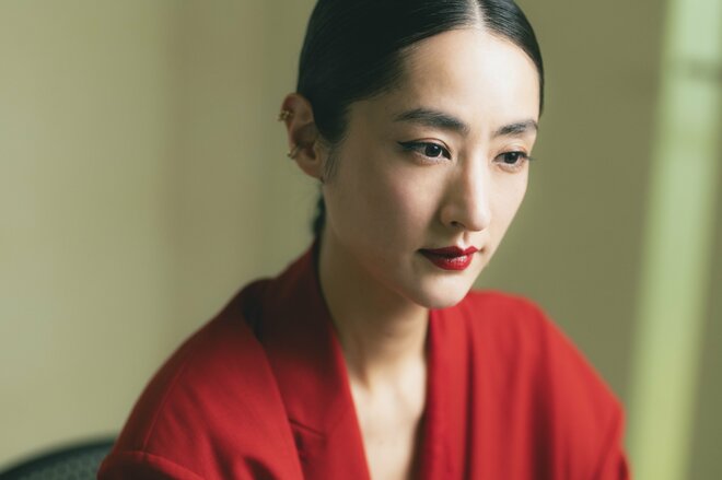 シシド・カフカ　撮影／冨田望　スタイリスト／多木成美　ヘア／MAYUMI　メイク／SAKURA（7/8）