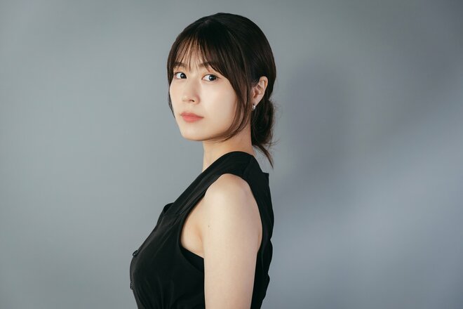有村架純　撮影／有坂政晴　ヘアメイク／新山いずみ　スタイリング／瀬川結美子（8/9）