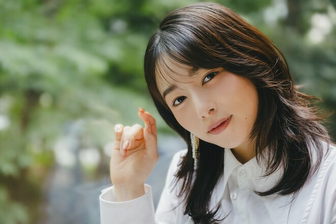 桜井日奈子　撮影／有坂政晴　ヘアメイク／Hitomi（Chrysanthemum）　スタイリスト／有咲（5/7）