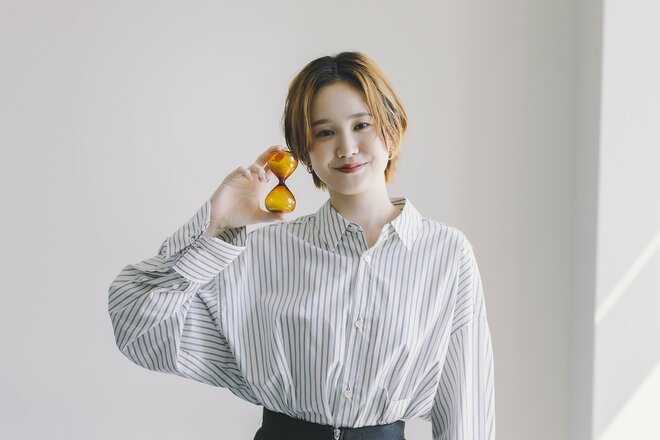 尾碕真花　撮影／有坂政晴（6/10）