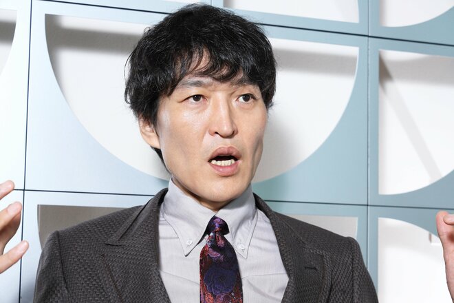 千原ジュニア　撮影／河村正和（11/12）