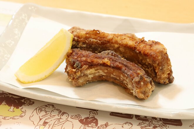 大の美食家・九重親方が愛した絶品ツマミ　スペアリブ　撮影／松田嘉徳（2/4）