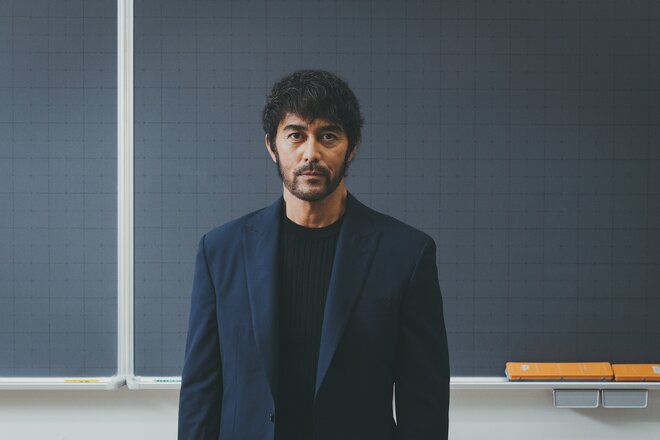 阿部寛　撮影／有坂政晴　ヘアメイク／AZUMA　スタイリスト／土屋詩童（4/9）