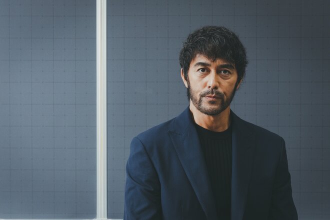 阿部寛　撮影／有坂政晴　ヘアメイク／AZUMA　スタイリスト／土屋詩童（5/9）