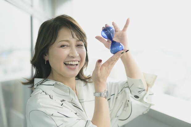 新事務所で再出発する岡崎朋美の現在地…スポーツの力を信じて社会に活気を与えたいと語るセカンドキャリア}