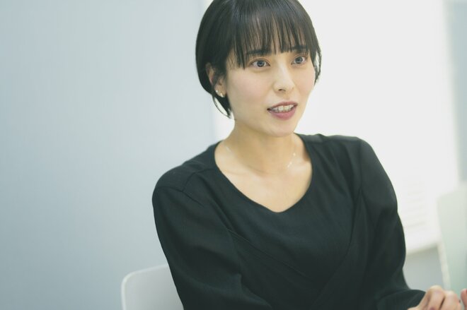 上田まりえ　撮影／冨田望（2/8）