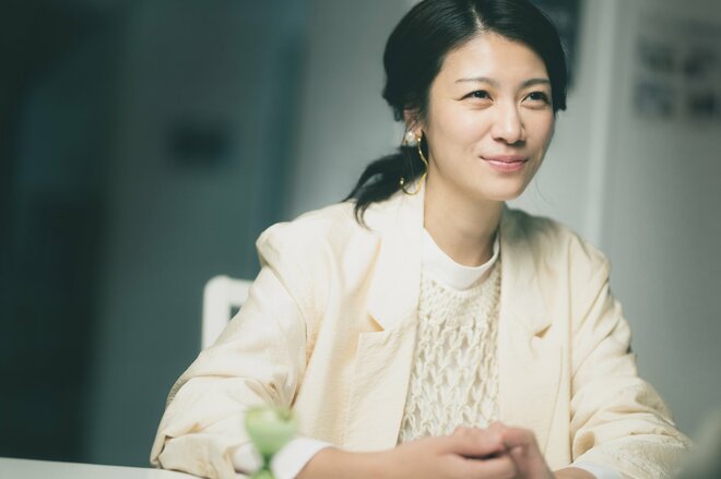 瀧内公美　撮影／冨田望　ヘアメイク／くどう あき　スタイリスト／佐々木 悠介（7/8）