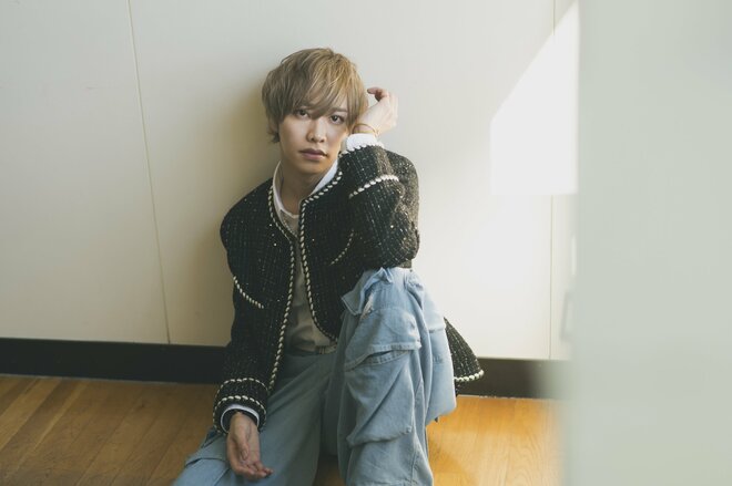 松井奏　撮影／冨田望　ヘアメイク／大森創太（IKEDAYA TOKYO）（6/10）