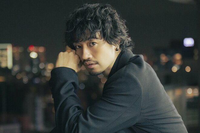 斎藤工　撮影／三浦龍司（8/11）