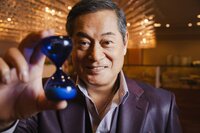 『暴れん坊将軍』ヒットの一因となった「師の存在」、松平健が時代劇を学んだ「勝新太郎」との出会い