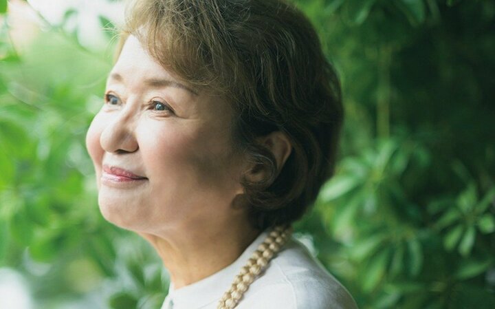 映画『八月の杜』主演の烏丸せつこが嫌う終活と自分探し…71歳で語る好きに生きる覚悟とテレビへの本音 