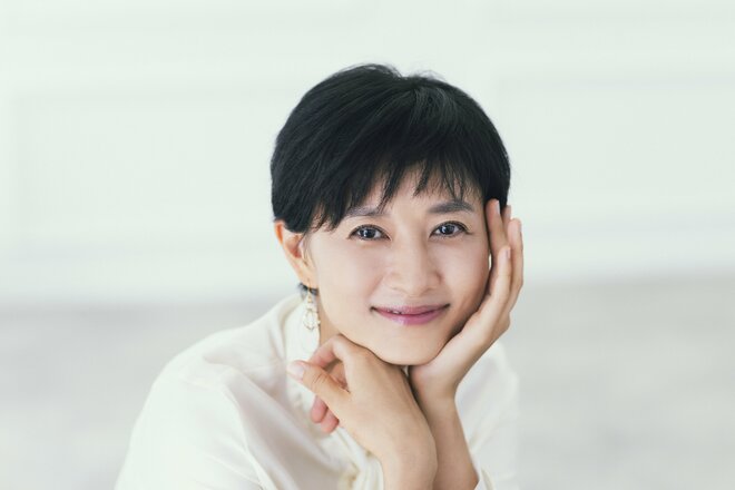 菊川怜　撮影／有坂政晴　ヘアメイク／山田典良　スタイリング／青柳裕美（Azzurro）（10/10）