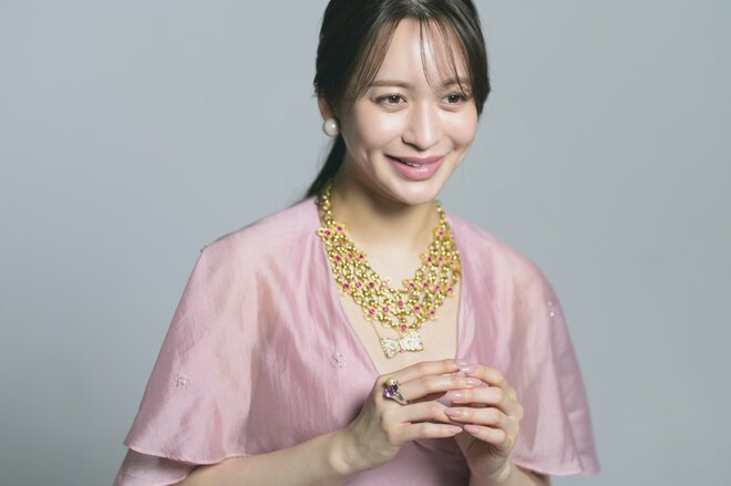 野崎萌香　撮影／冨田望（10/10）