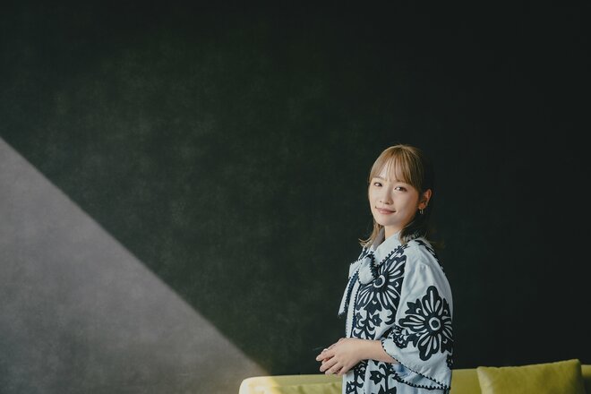 川栄李奈　撮影／有坂政晴（3/10）