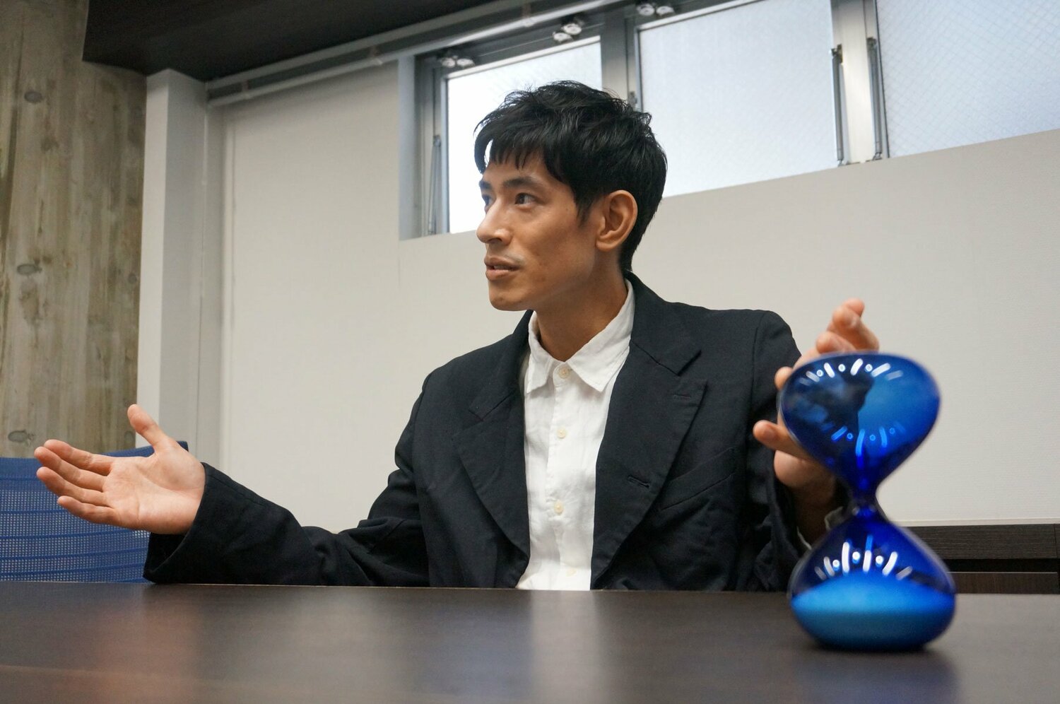 俳優・中島歩「大学のとき“スターになろう”って決めたんです」｜オリジナル｜インタビューサイト 双葉社 THE CHANGE