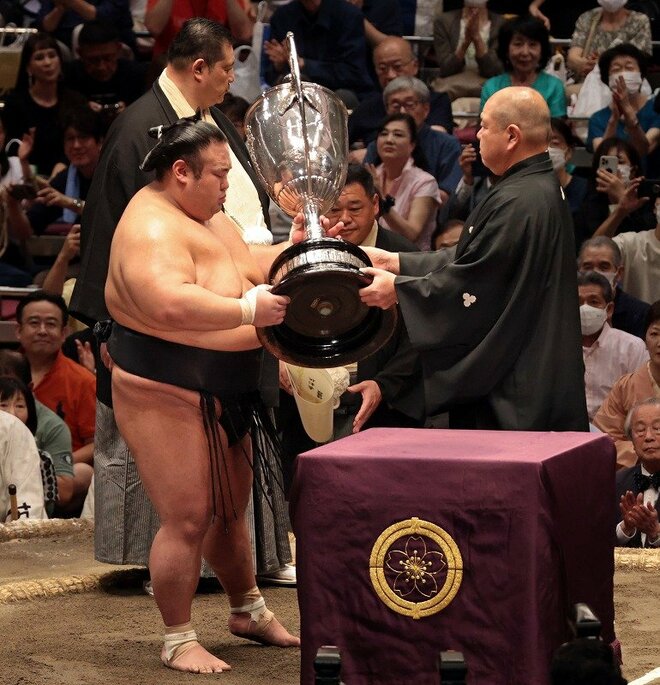 貴景勝4度目の優勝（4/11）