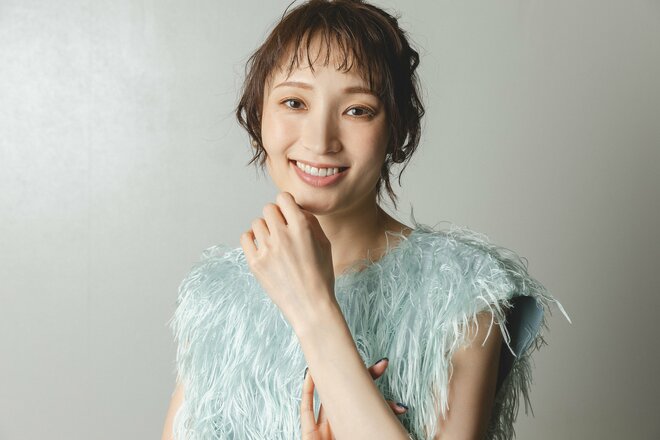 望海風斗　撮影／有坂政晴　スタイリング／加藤万紀子　ヘア&メイク／yuto（9/10）