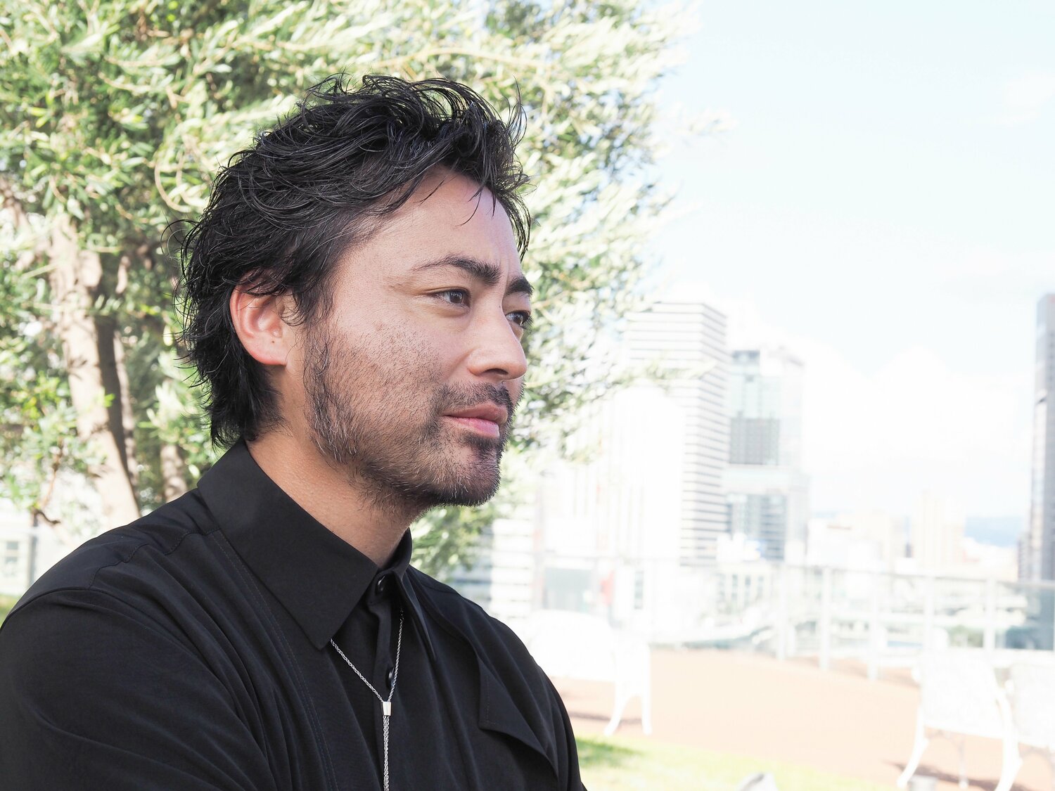 山田孝之「映画は人が物事を考えるきっかけになる一つであるべき」と思う理由｜オリジナル｜インタビューサイト 双葉社 THE CHANGE