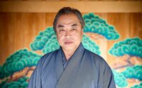 能楽師・辰巳満次郎が「世界の聖地」で舞って気づいた“能の根源”「文化は宗派や人種の壁を乗り越える」