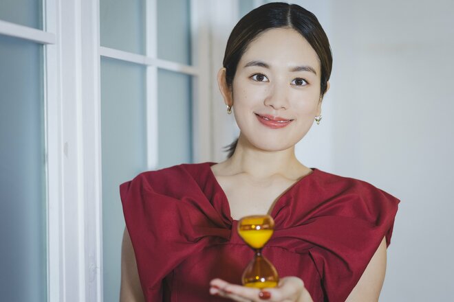 筧美和子　カメラマン／有坂政晴　スタイリスト／小松千鶴　ヘアメイク／中山友恵（9/10）