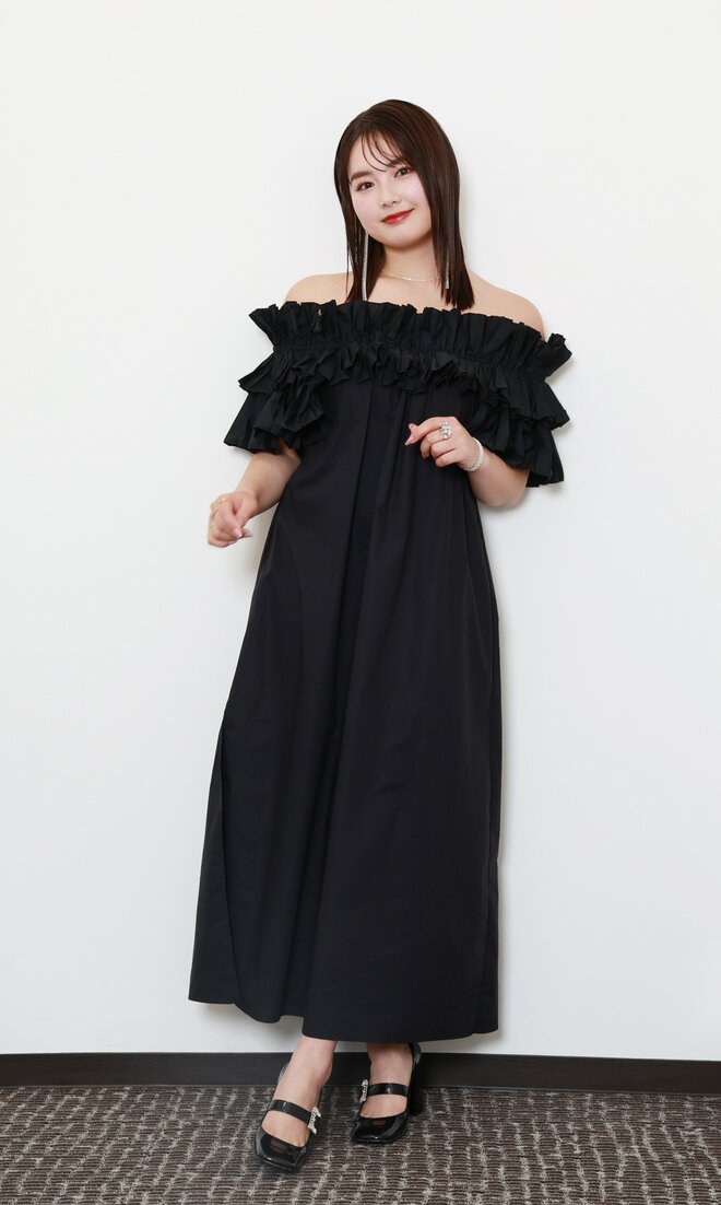 箭内夢菜　撮影／小島愛子　スタイリスト／田中享奈　ヘアメイク／伊藤遥香（4/4）