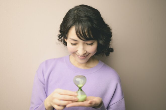 麻生久美子　撮影／冨田望　スタイリスト／井坂恵　ヘアメイク／ナライユミ（3/3）