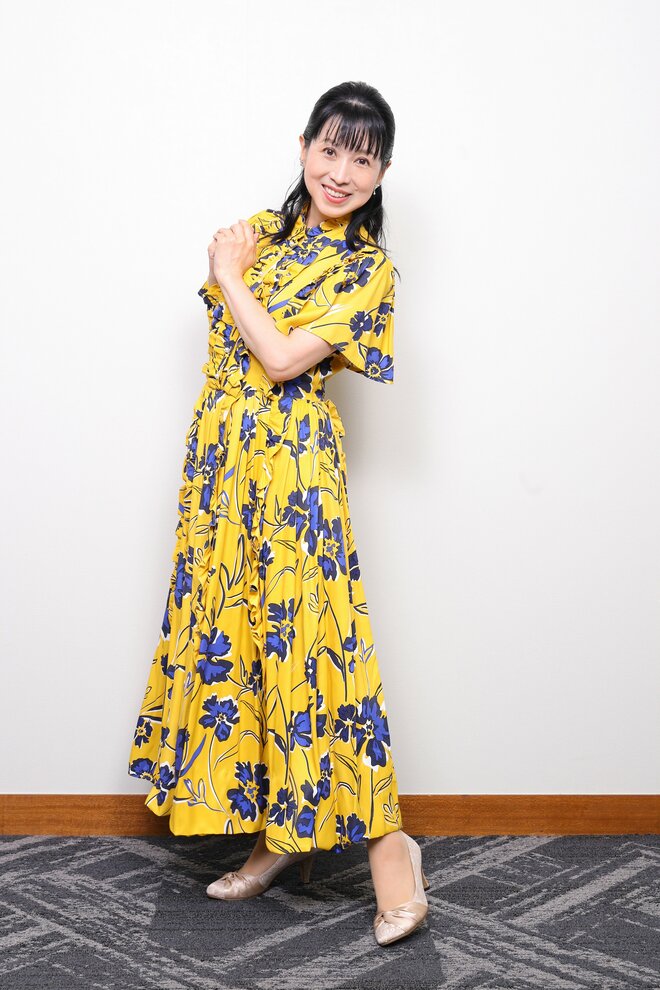 ノリピー語　プリピー＝かわいい。＜語源＞英語の「PRETTY」から変化。西村知美　撮影／河村正和　スタイリング／三上しろえ(西村知美)　ヘアメイク／佐藤ひろ子(西村知美)　（1/4）