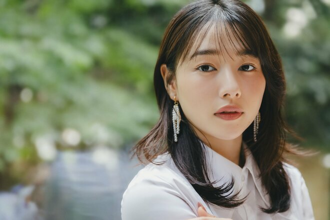 桜井日奈子　撮影／有坂政晴　ヘアメイク／Hitomi（Chrysanthemum）　スタイリスト／有咲（4/7）