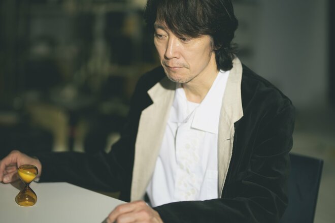 佐々木蔵之介　撮影／冨田望　スタイリング／勝見宜人（Koa Hole inc.）　ヘアメイク／西岡達也（ラインヴァント）（1/10）