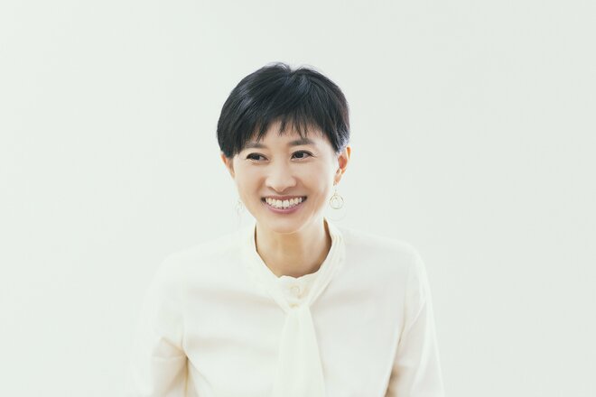 菊川怜　撮影／有坂政晴　ヘアメイク／山田典良　スタイリング／青柳裕美（Azzurro）（1/10）