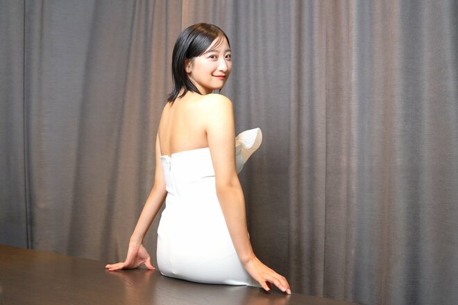 榎原依那　撮影／河村正和（5/10）