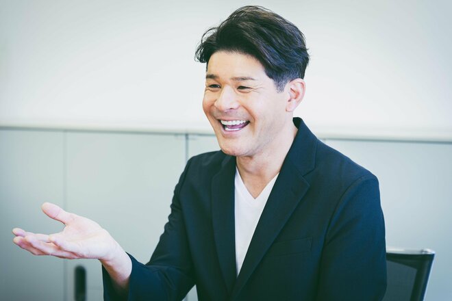 照英　撮影／有坂政晴（3/13）