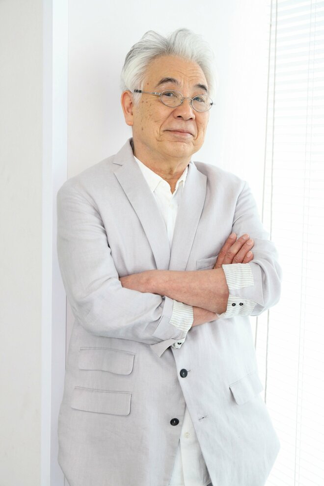 イッセー尾形　撮影／河村正和（4/4）