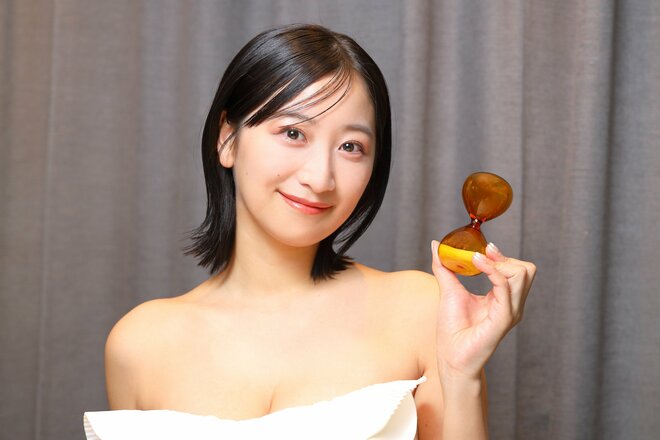 榎原依那　撮影／河村正和（9/10）