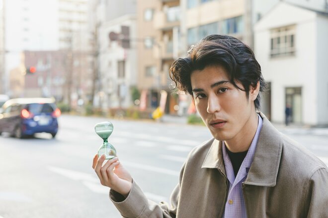 寛一郎　撮影／有坂政晴　ヘアメイク／Taro Yoshida (W)　スタイリスト／石井大（7/10）