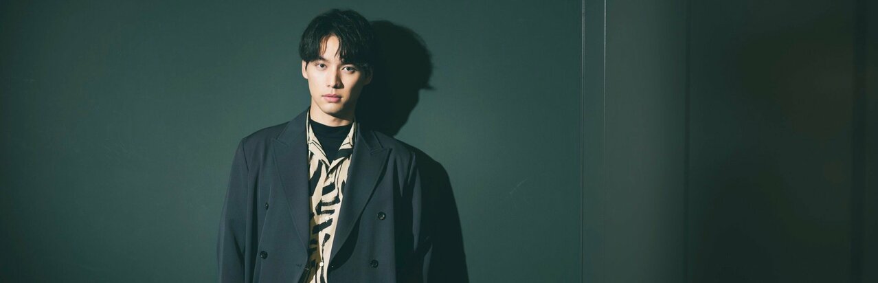 ｢電話で読み合わせをしたりも｣福士蒼汰が語る後輩・福原遥との“建設的な時間”、映画『楓』現場で趣味の写真撮影も｢見返すと編み物している写真が多かった(笑)｣}