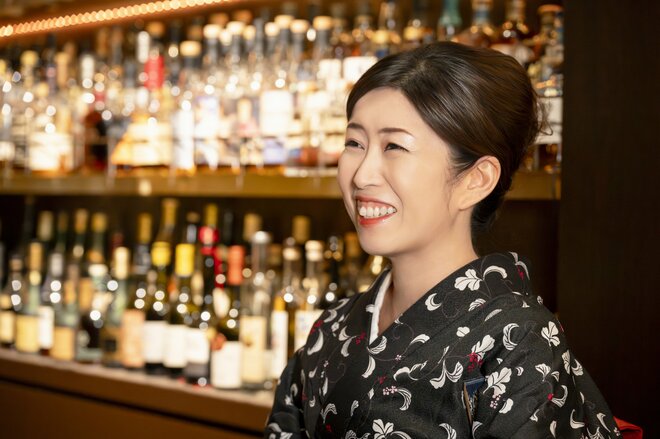 古谷陸（左）　山内聖子（右）　撮影／三浦龍司（3/4）