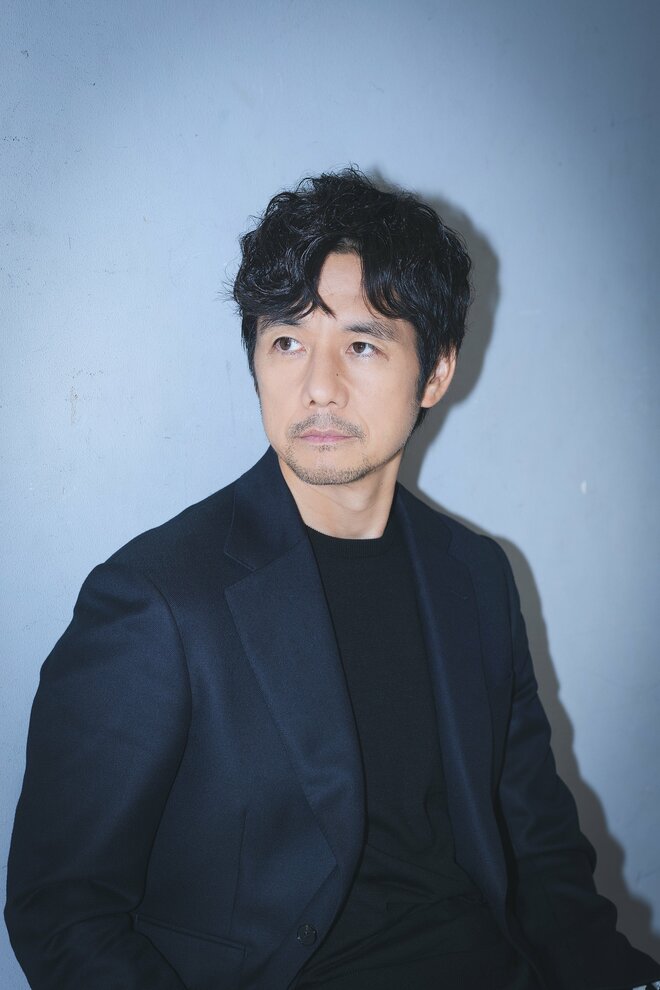 西島秀俊　撮影／有坂政晴　へメイク／亀田 雅　スタイリスト／オクトシヒロ（9/9）