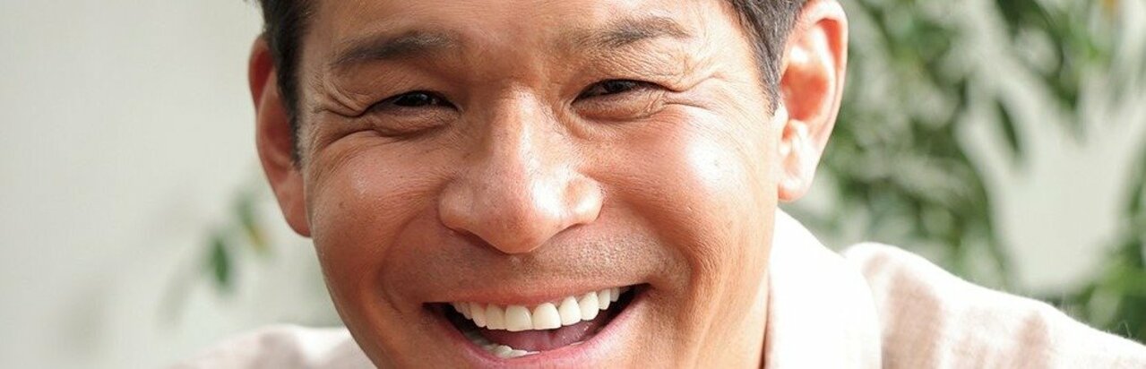 俳優の照英が出版した子育てエッセイに込めた想い…男は泣くなの時代から父親の育児参加が当たり前の時代へ}