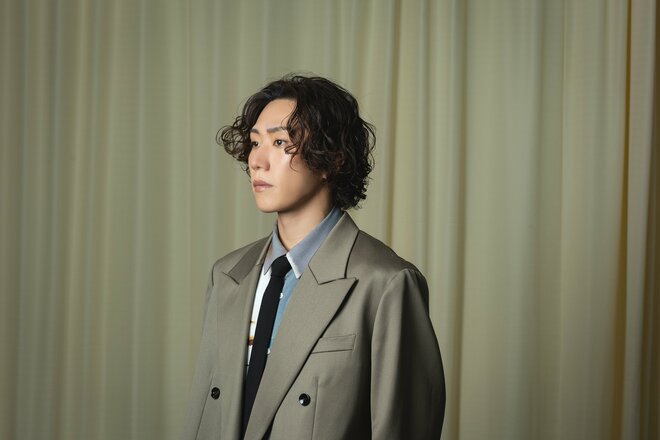 早乙女太一　撮影／有坂政晴　ヘアメイク／Aya Iwasawa　スタイリスト／TAKAFUMI YAO（3/10）