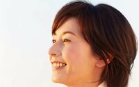 千堂あきほ「自分たちで地産地消の生活をするのが目標です」90年代トレンディ女優が移住先の北海道で子どもたちと自宅の畑で農作業